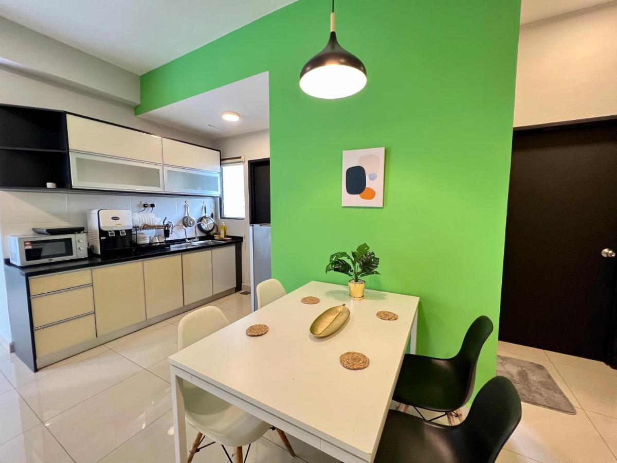 Riverview 8Pax 2Br In Kbtown Ps4, Netflix A-1-12 Kota Bharu Kültér fotó