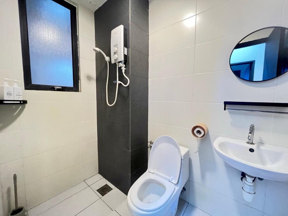Riverview 8Pax 2Br In Kbtown Ps4, Netflix A-1-12 Kota Bharu Kültér fotó